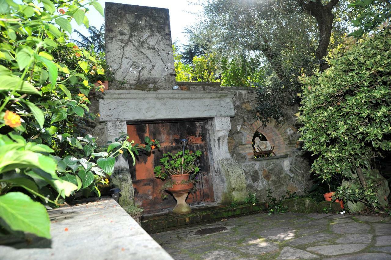 Casa Pontecorvi Acomodação com café da manhã Velletri Exterior foto