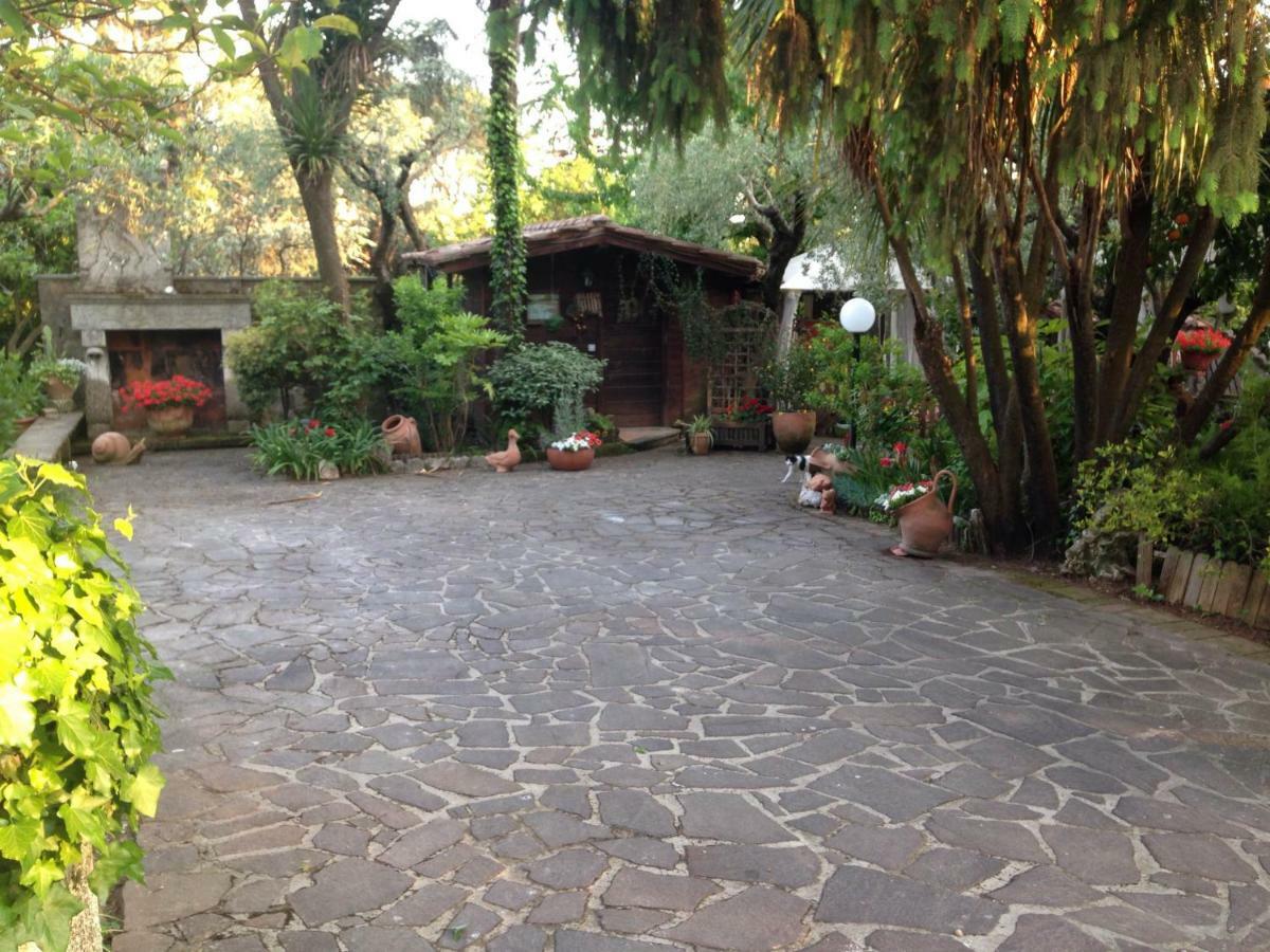 Casa Pontecorvi Acomodação com café da manhã Velletri Exterior foto